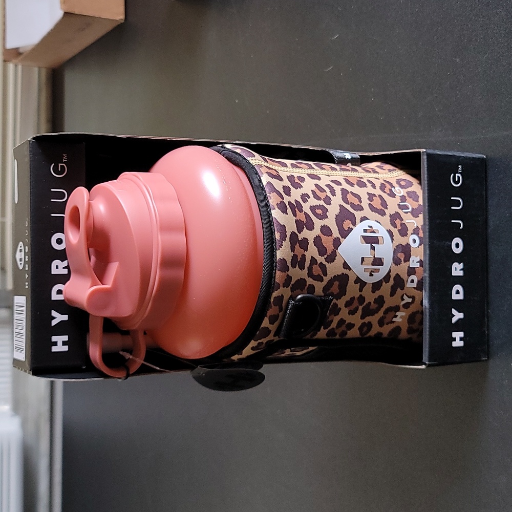 Hydrojug 73 oz  Pro Jug Sleeve Bundle